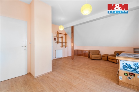 Prodej rodinného domu, 248 m² - 12