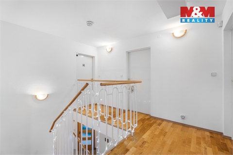 Prodej rodinného domu, 248 m² - 16