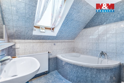 Prodej rodinného domu, 248 m² 16