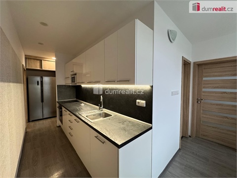 Pronájem bytu 3+1, 81 m² 2