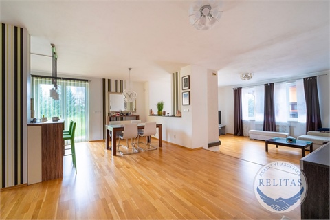 Prodej rodinného domu, 191 m² 0