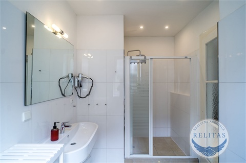 Pronájem bytu 4kk, 124 m² - 6