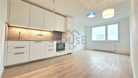 Prodej bytu 4kk, 72 m² - 2