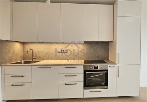 Prodej bytu 4kk, 72 m² - 0