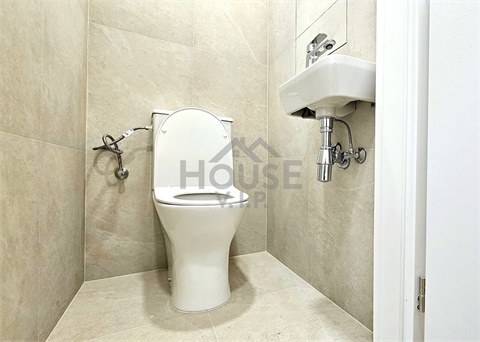 Prodej bytu 4kk, 72 m² 6