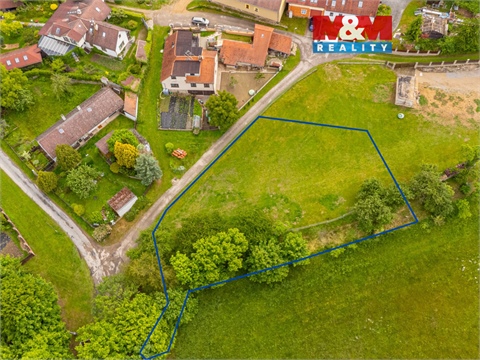 Prodej stavebního pozemku, 1 373 m² 0