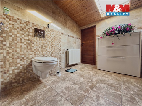 Prodej rodinného domu, 224 m² - 6