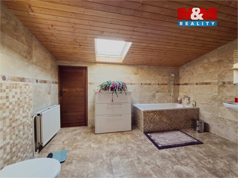 Prodej rodinného domu, 224 m² 6