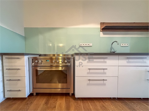 Prodej bytu 3kk, 71 m² - 24