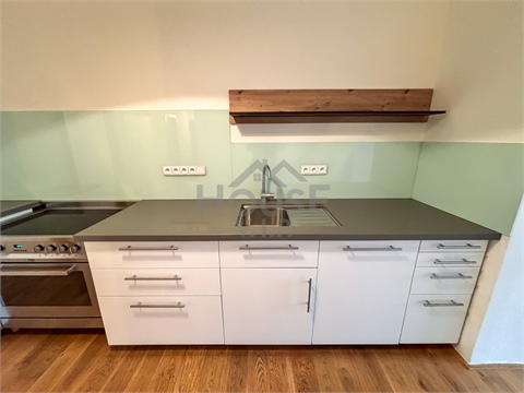 Prodej bytu 3kk, 71 m² 24