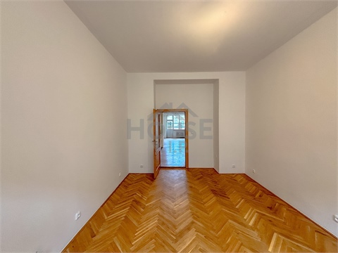 Prodej bytu 3kk, 71 m² 28