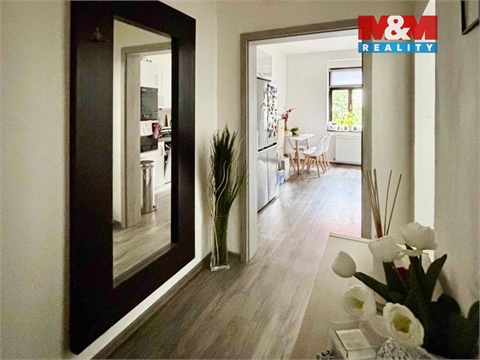 Prodej rodinného domu, 210 m² - 6