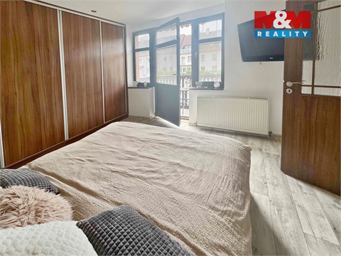 Prodej rodinného domu, 210 m² - 14