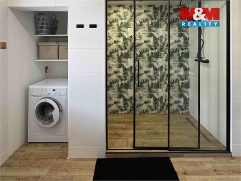 Prodej rodinného domu, 210 m² - 18