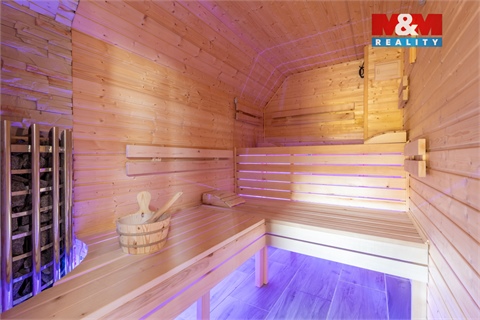 Prodej rodinného domu, 224 m² - 20