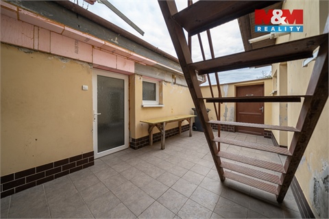 Prodej stavebního pozemku, 1 643 m² 18