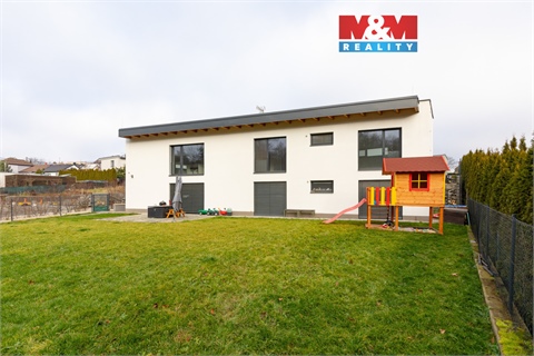 Pronájem rodinného domu, 90 m² 0