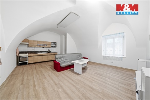 Prodej rodinného domu, 424 m² 8