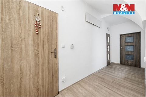 Prodej rodinného domu, 424 m² - 10