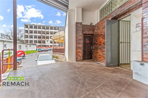 Pronájem obchodních prostor, 214 m² 2