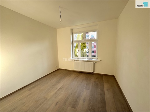 Prodej bytu 2kk, 76 m² - 14