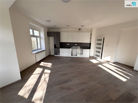 Prodej bytu 2kk, 76 m² - 2