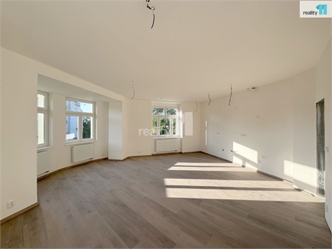 Prodej bytu 2kk, 74 m² - 0