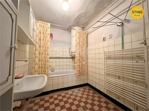 Prodej rodinného domu, 300 m² 10