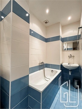 Pronájem bytu 3kk, 71 m² - 8