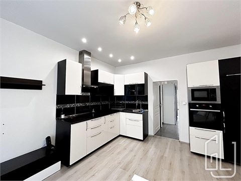 Pronájem bytu 3kk, 71 m² 0