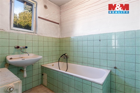 Prodej rodinného domu, 156 m² 244