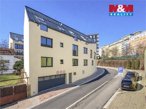 Prodej bytu 2kk, 70 m² 14