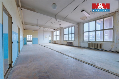 Prodej komerčního objektu, 2 400 m² - 14