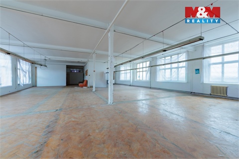 Prodej komerčního objektu, 2 400 m² - 12