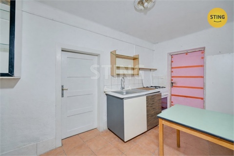 Prodej rodinného domu, 200 m² - 8