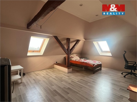 Prodej rodinného domu, 250 m² 8