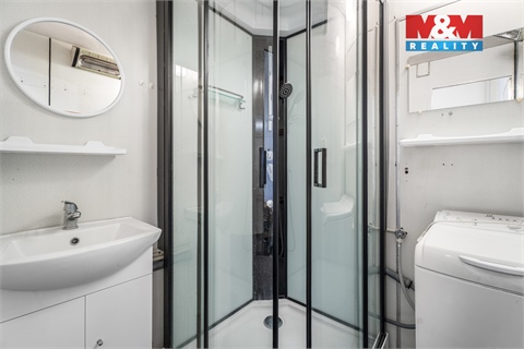 Prodej bytu 2+1, 57 m² 40