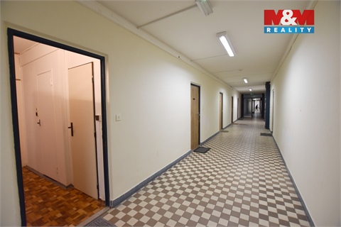 Pronájem bytu 1kk, 35 m² 10