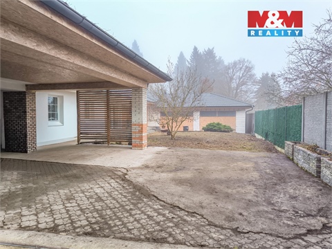 Prodej rodinného domu, 375 m² - 2