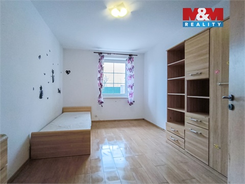 Prodej rodinného domu, 375 m² - 12