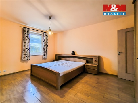 Prodej rodinného domu, 375 m² - 4