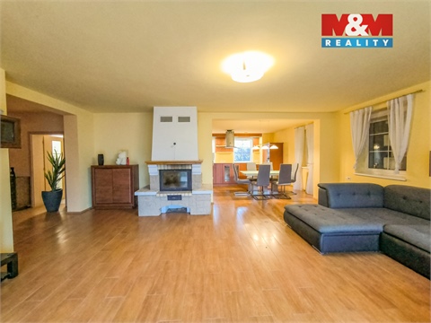 Prodej rodinného domu, 375 m² 0