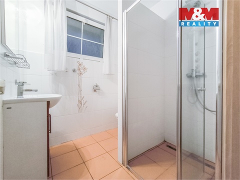 Prodej rodinného domu, 375 m² 16