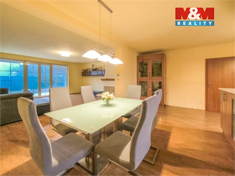 Prodej rodinného domu, 375 m² - 0