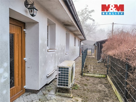 Prodej rodinného domu, 375 m² - 24