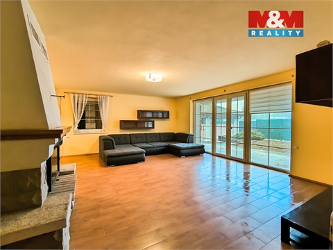 Prodej rodinného domu, 375 m² 12