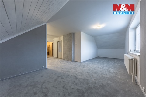 Prodej rodinného domu, 272 m² - 16