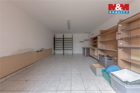 Prodej rodinného domu, 272 m² - 28