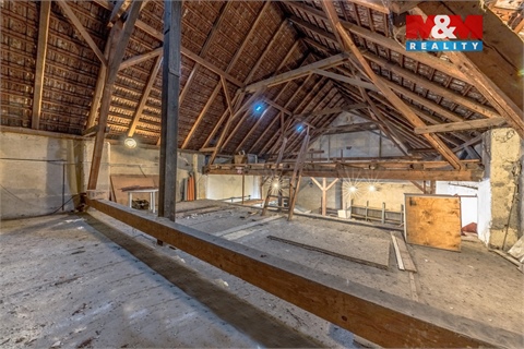 Prodej rodinného domu, 272 m² 28