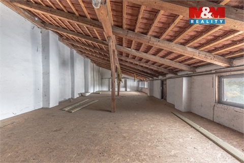 Prodej rodinného domu, 272 m² 26